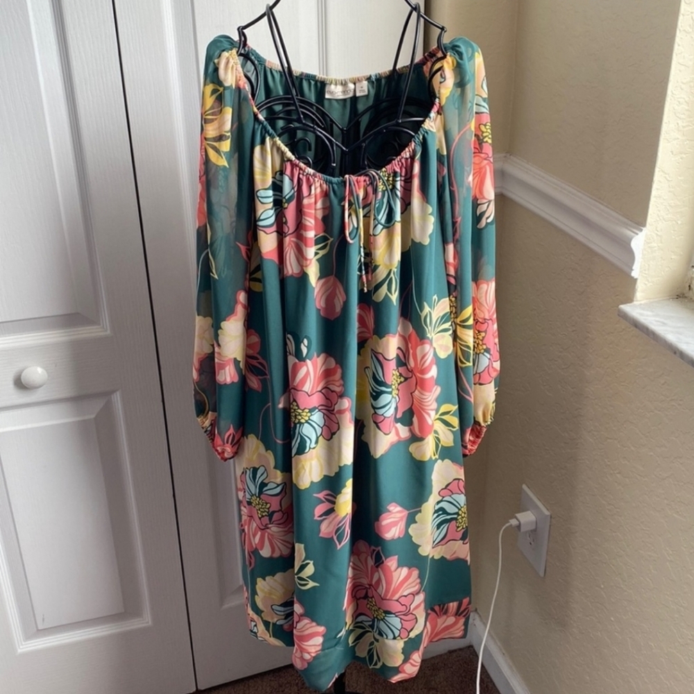 Eva Mendes Dress size M NWOT